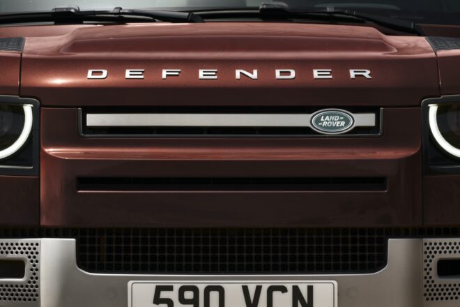 Nový Land Rover Defender 130