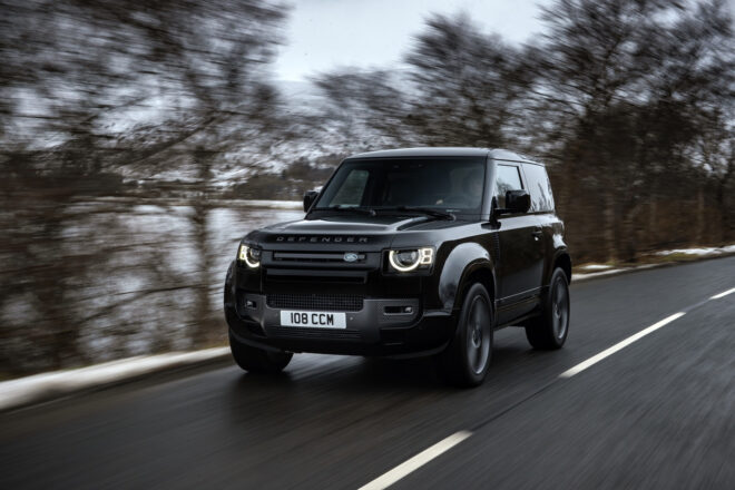 Nový výkonný DEFENDER V8 a exkluzívne špeciálne edície rozširujú ponuku