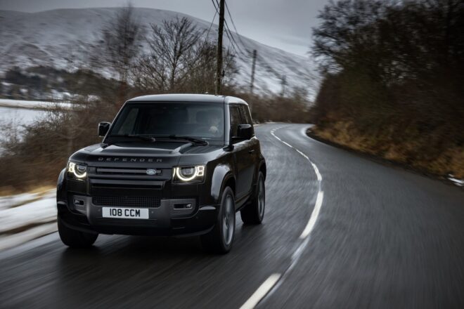 Nový výkonný DEFENDER V8 a exkluzívne špeciálne edície rozširujú ponuku