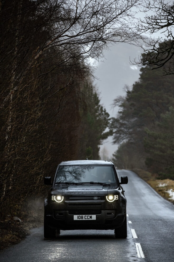 Nový výkonný DEFENDER V8 a exkluzívne špeciálne edície rozširujú ponuku