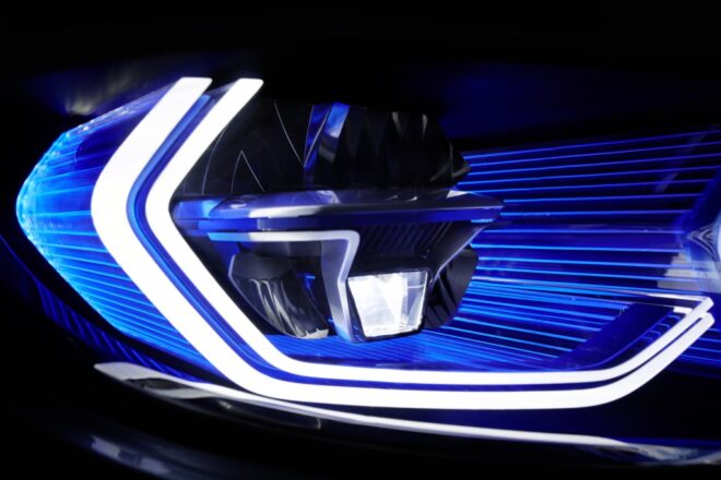 BMW M4 Concept Iconic Lights – zářivé nápady pro více radosti z jízdy.