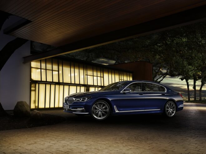 Luxus určujúci smer: storočnicové modely BMW radu 7: „BMW Individual radu 7 THE NEXT 100 YEARS“