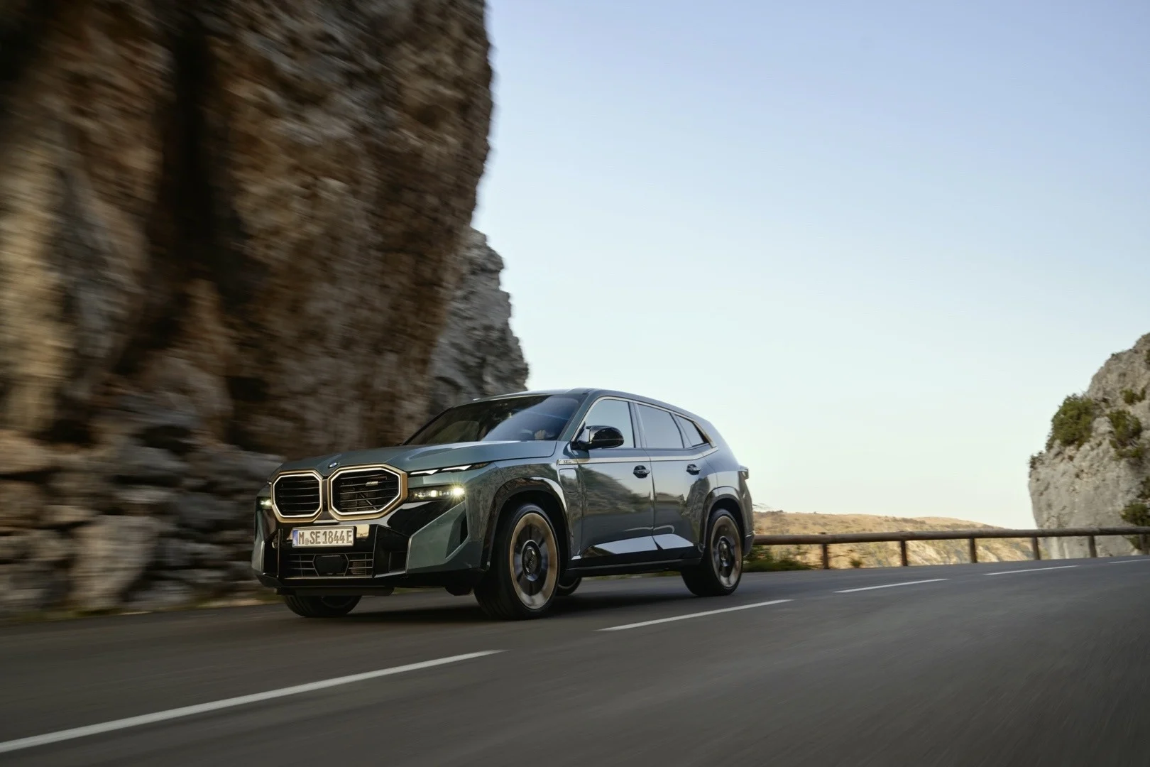 P90478665_highRes_the-first-ever-bmw-x.jpg
