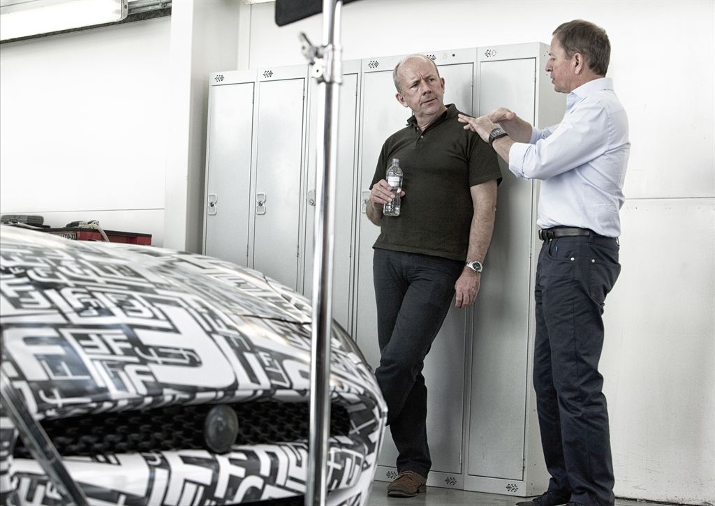 jag_f-type_image_11_12-04-12_lowres.jpg