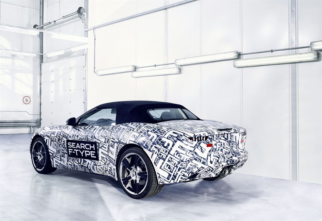 jag_f-type_image_3_040412_lowres.jpg