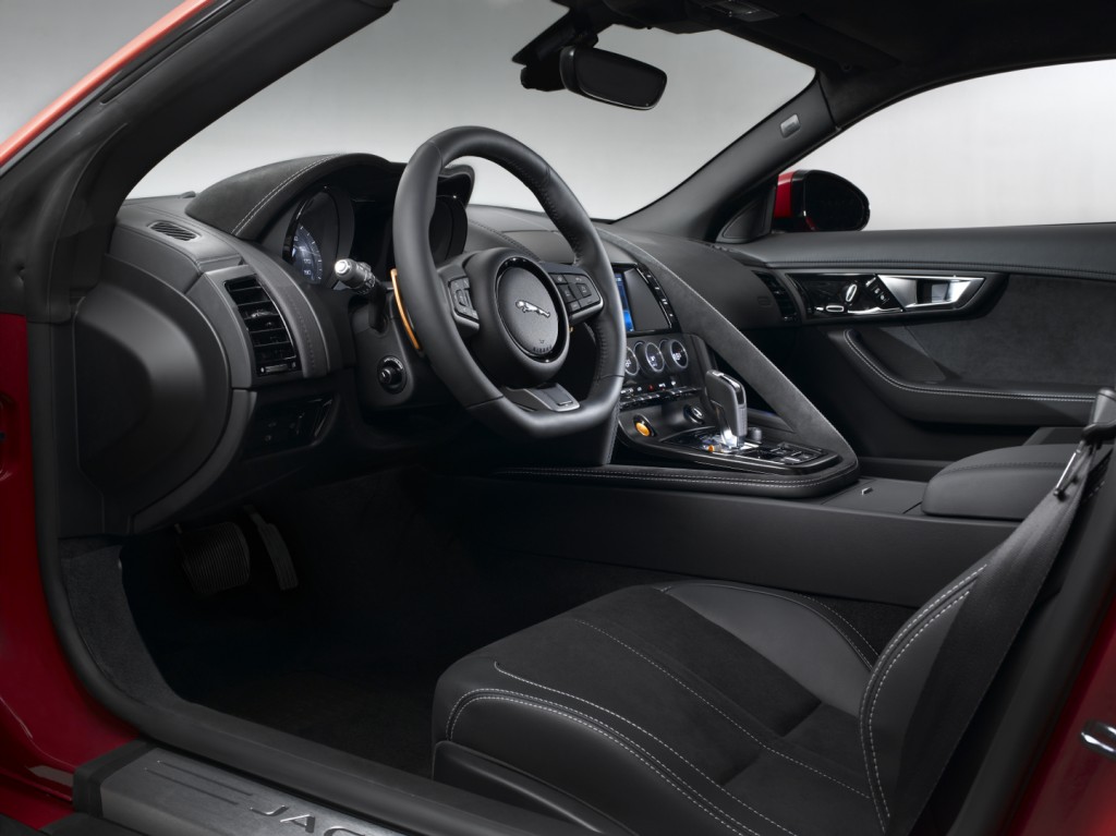 jag_f-type_s_coup__salsa_interior_image_201113_60.jpg