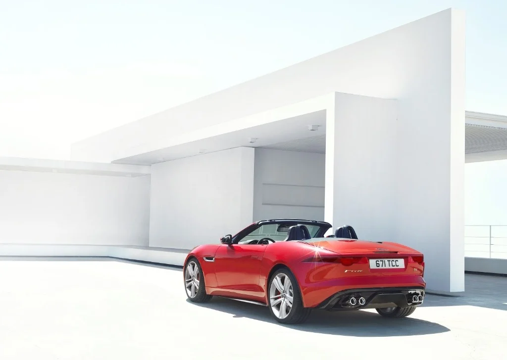 jag_f-type_v8_house_image_3_260912.jpg
