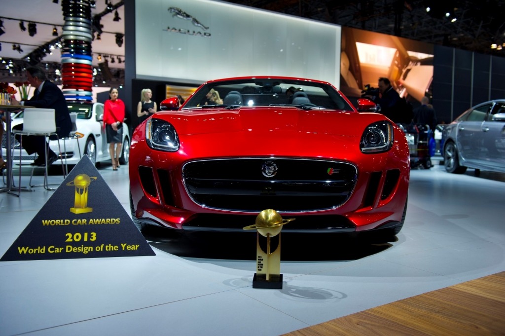 jag_f-type_wcoty_image_3_280313s.jpg