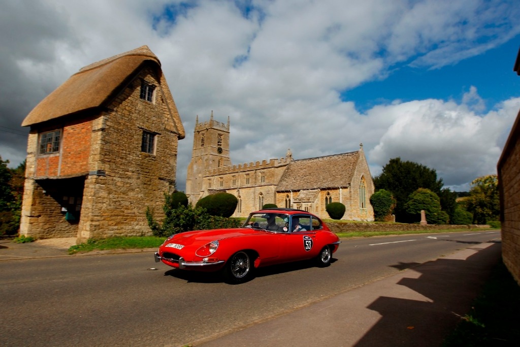 jag_heritage_etype_1961_44.jpg
