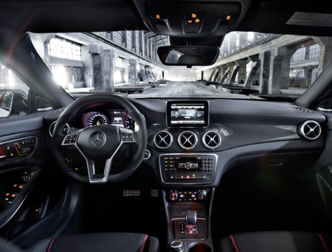 Štvordverové kupé CLA 45 AMG vyniká dizajnom i výkonom