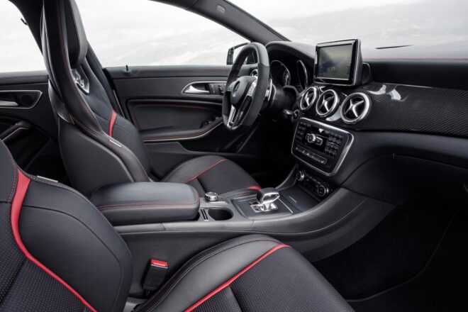 Štvordverové kupé CLA 45 AMG vyniká dizajnom i výkonom