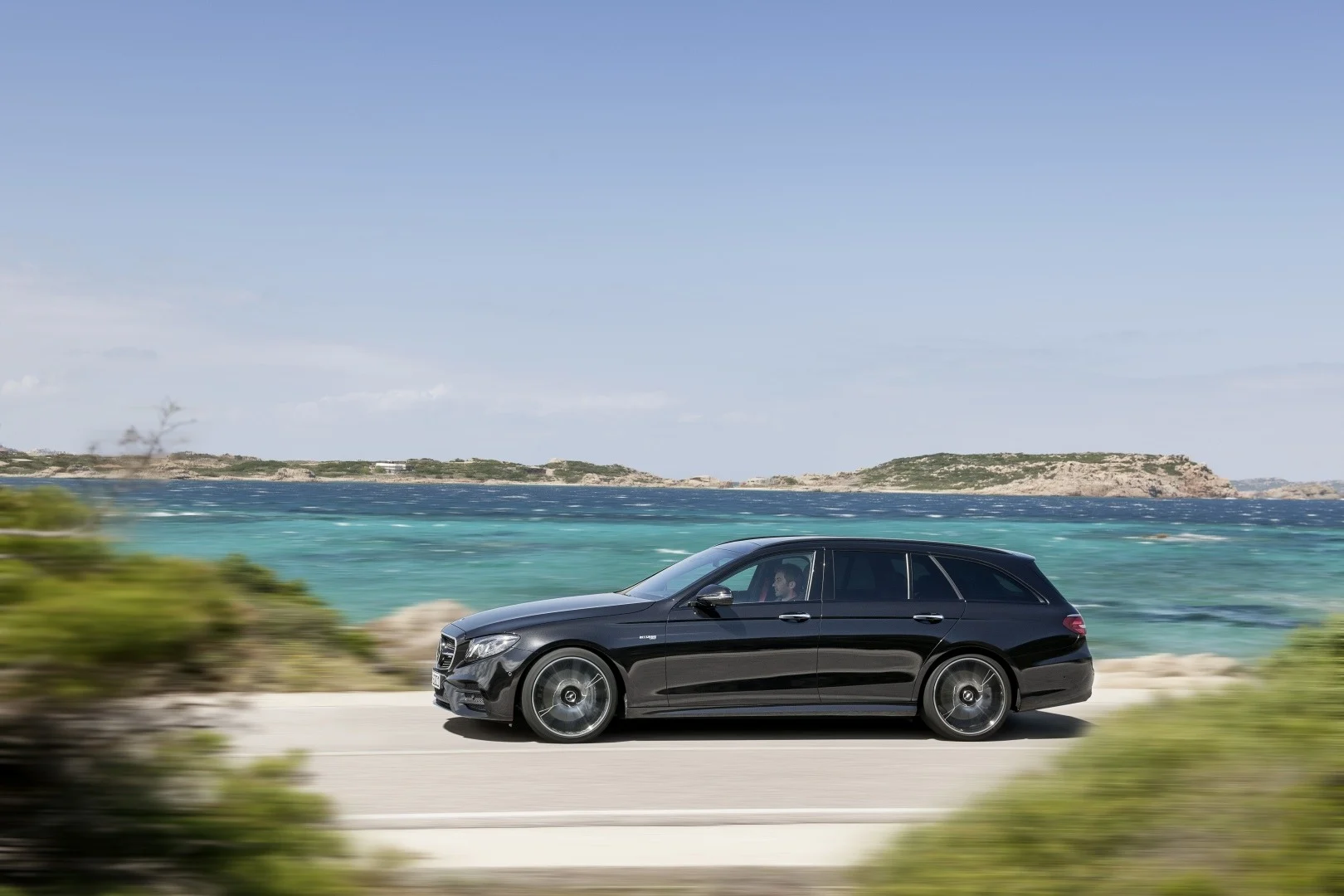 Nový Mercedes-AMG E 43 4MATIC kombi zvýšil výkon