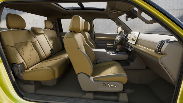 Nissan predstavuje úplne nový plug-in hybrid Frontier Pro spolu s elegantným sedanom N7 na výstave Auto Shanghai 2025