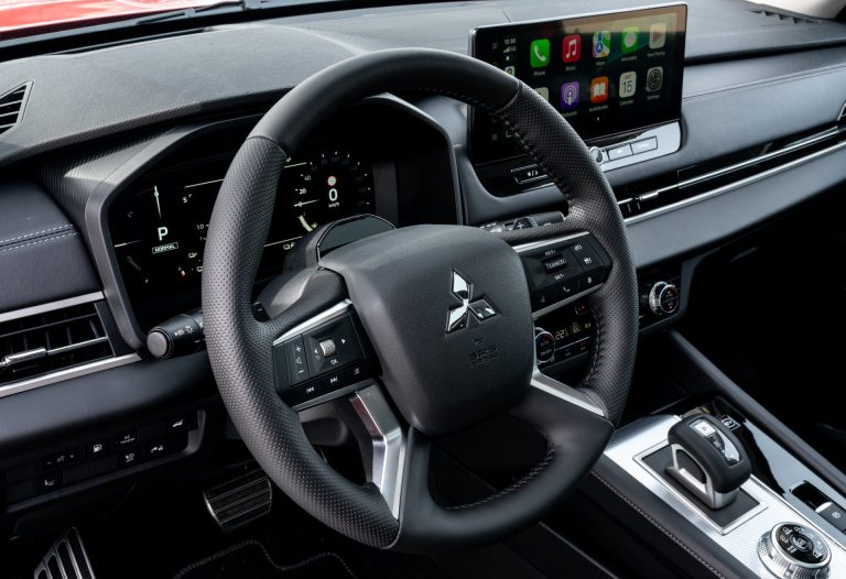 Nový Mitsubishi Outlander PHEV