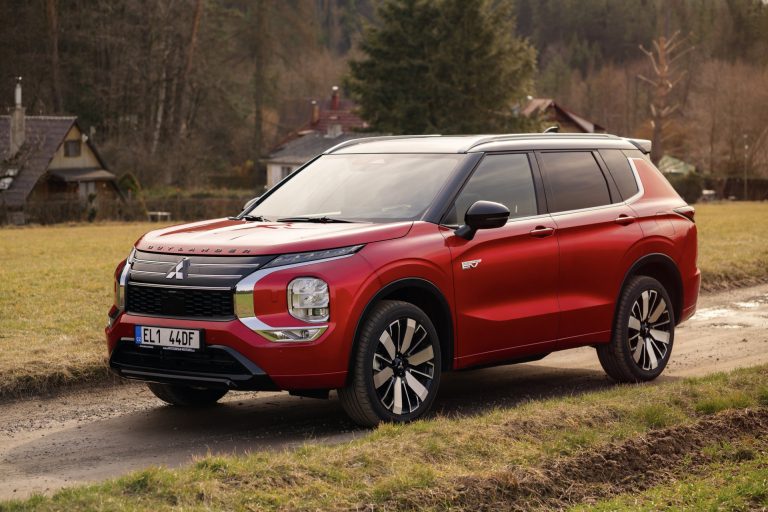 Nový Mitsubishi Outlander PHEV