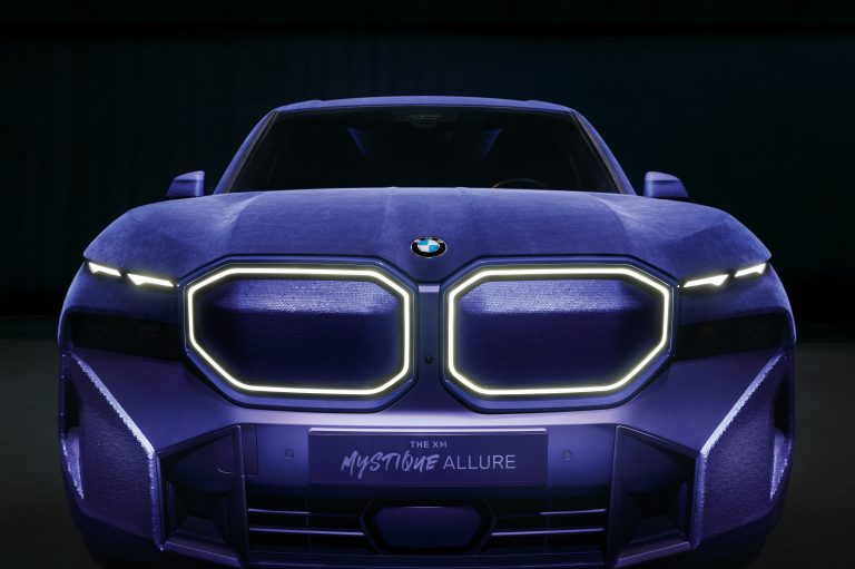 P90549098_highRes_the-bmw-xm-mystique-