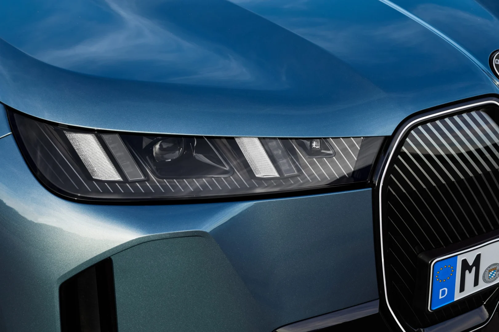 P90585169_highRes_the-new-bmw-ix-xdriv