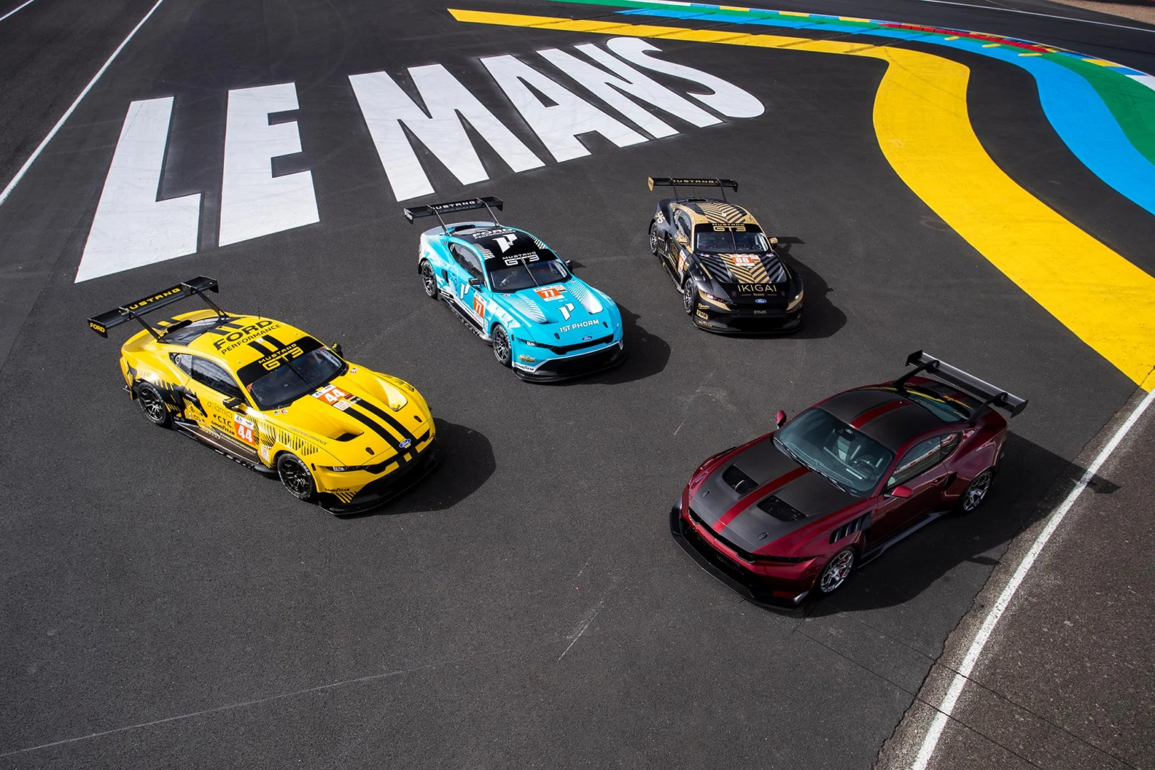 V LE MANS DEBUTUJE ÚPLNE NOVÝ FORD MUSTANG GTD S VYŠŠÍM VÝKONOM A INTERIÉROM ZAMERANÝM NA VODIČA