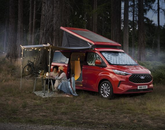 FORD PREDSTAVUJE NOVÚ GENERÁCIU OBYTNEJ DODÁVKY NUGGET