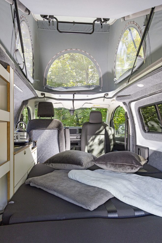Ideálne na dovolenky: Opel Vivaro ako kempingová dodávka „Alpincamper“