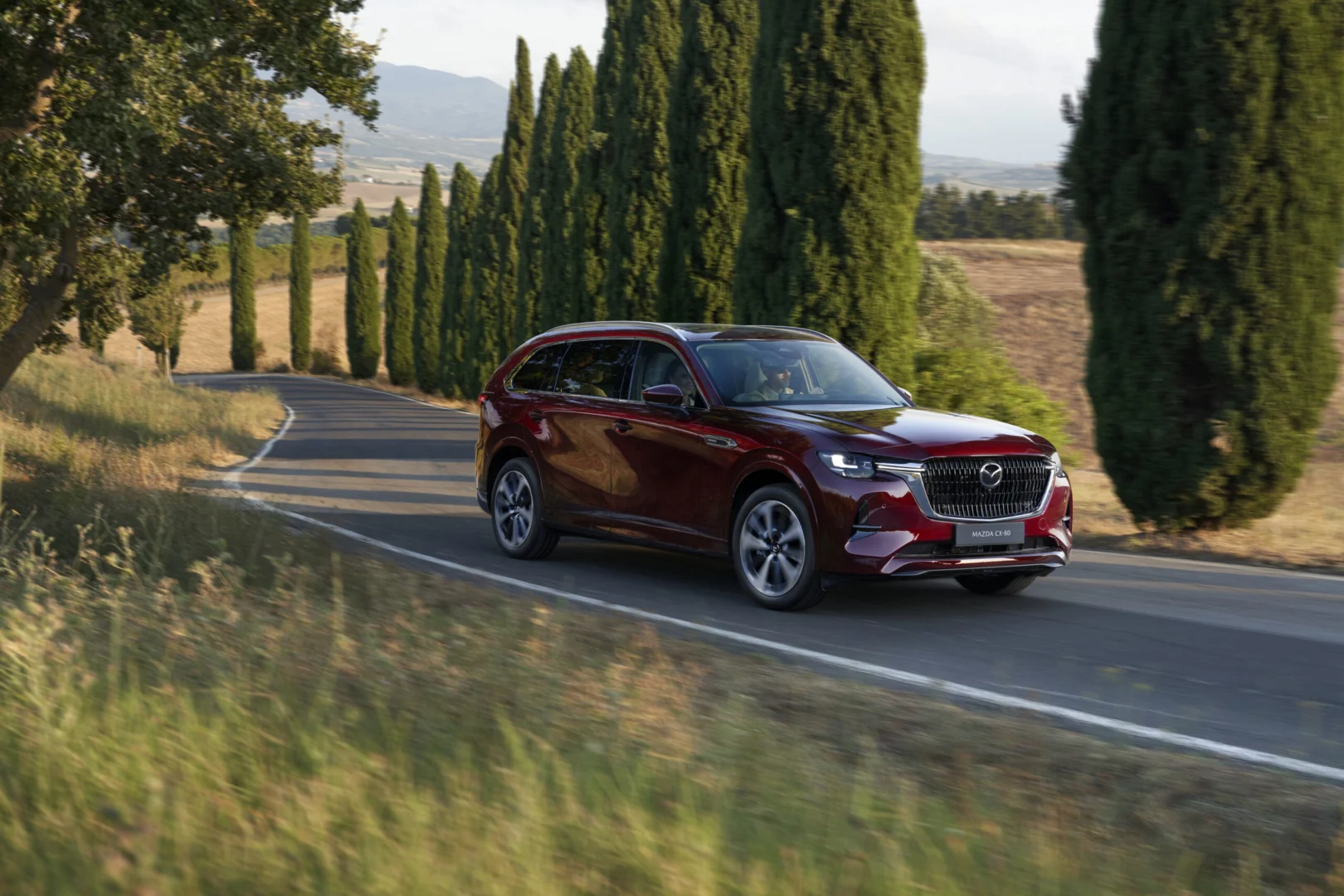 Mazda CX-60 a CX-80 pre rok 2026 dostanú nové bezpečnostné funkcie aj úpravy dizajnu