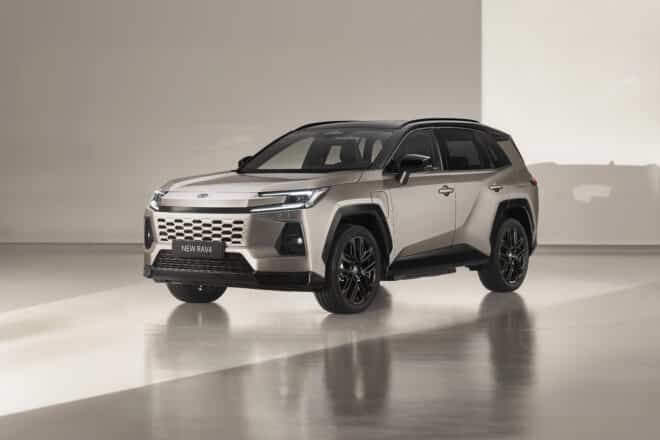 Toyota spúšťa predpredaj úplne novej generácie RAV4 – priekopnícke SUV vstupuje do novej éry výkonu, digitalizácie a bezpečnosti