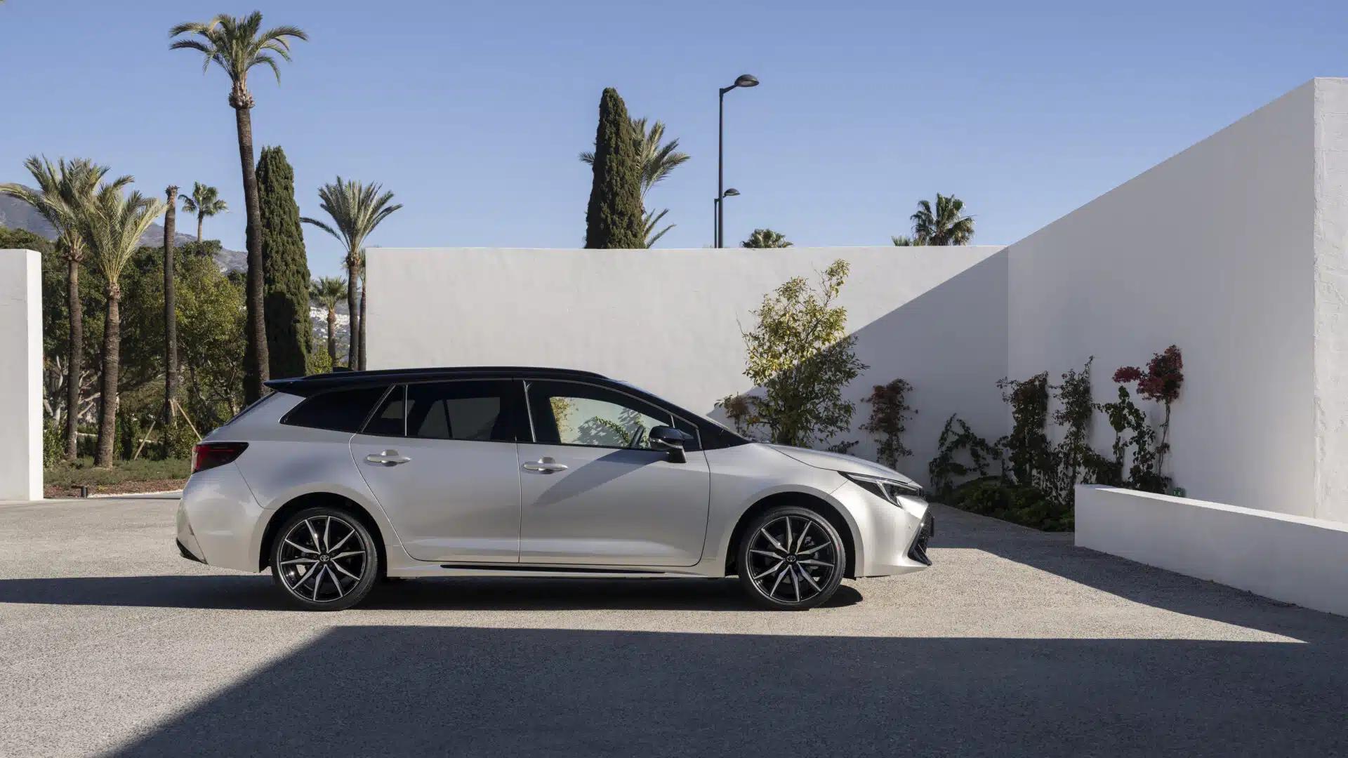 2023_-_COROLLA_TOURING_SPORTS_DPL-03