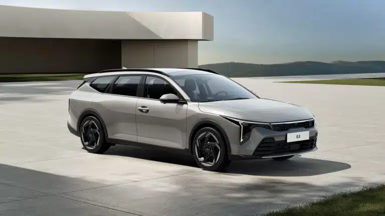 kia-k4-wgn-ext-digital-1920x1080-01