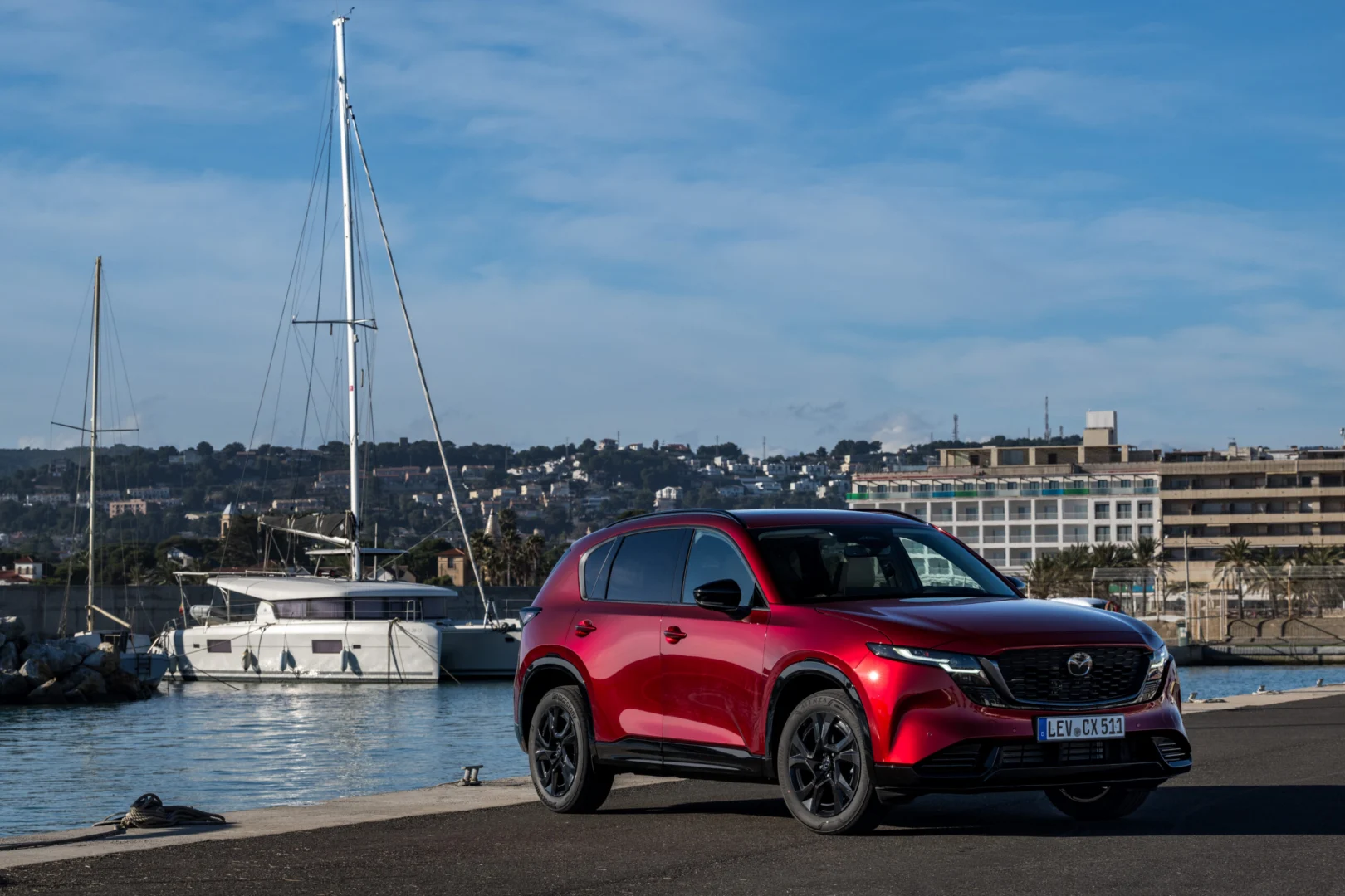 Nová Mazda CX-5 prichádza v tretej generácii s väčším priestorom a technológiami Google