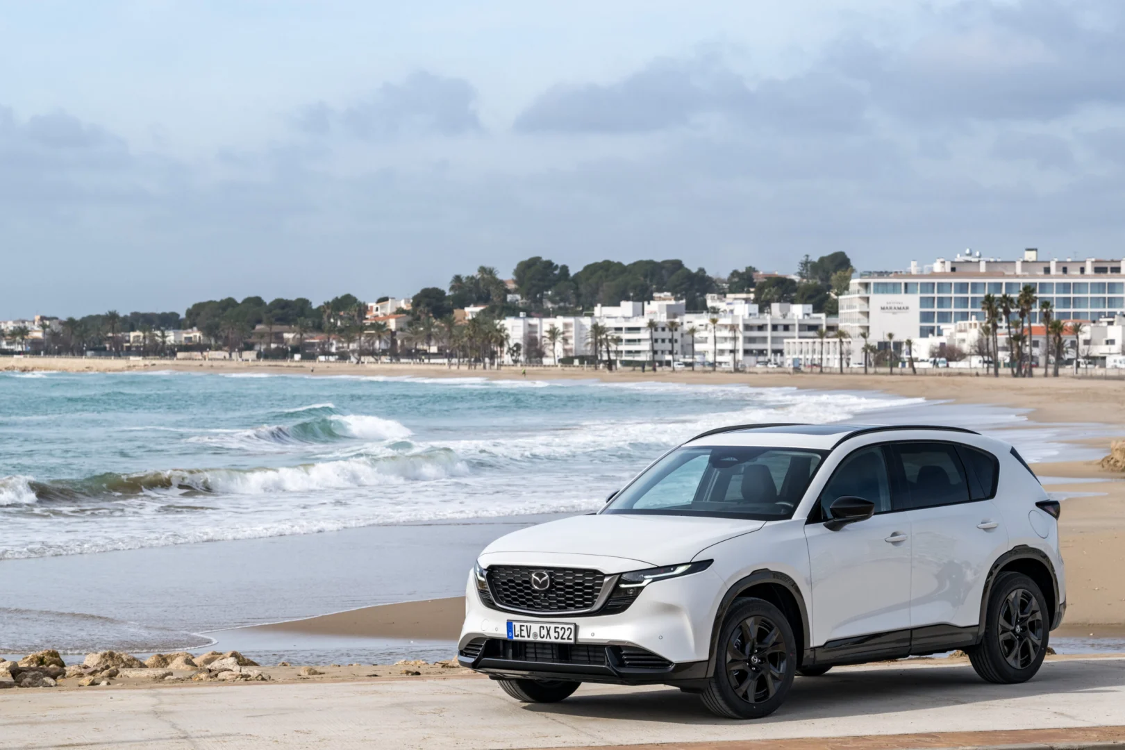 Nová Mazda CX-5 prichádza v tretej generácii s väčším priestorom a technológiami Google