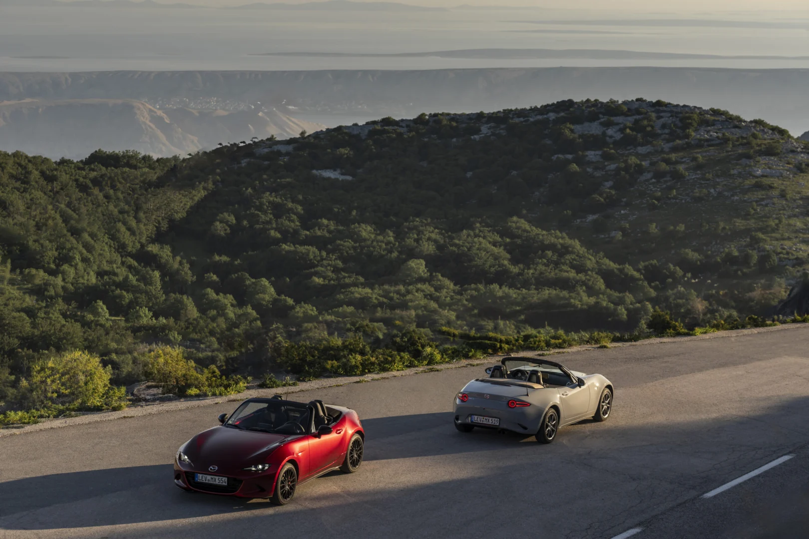 Mazda MX-5 pre rok 2027 prináša verzie Yakudo a Homura aj nový motor