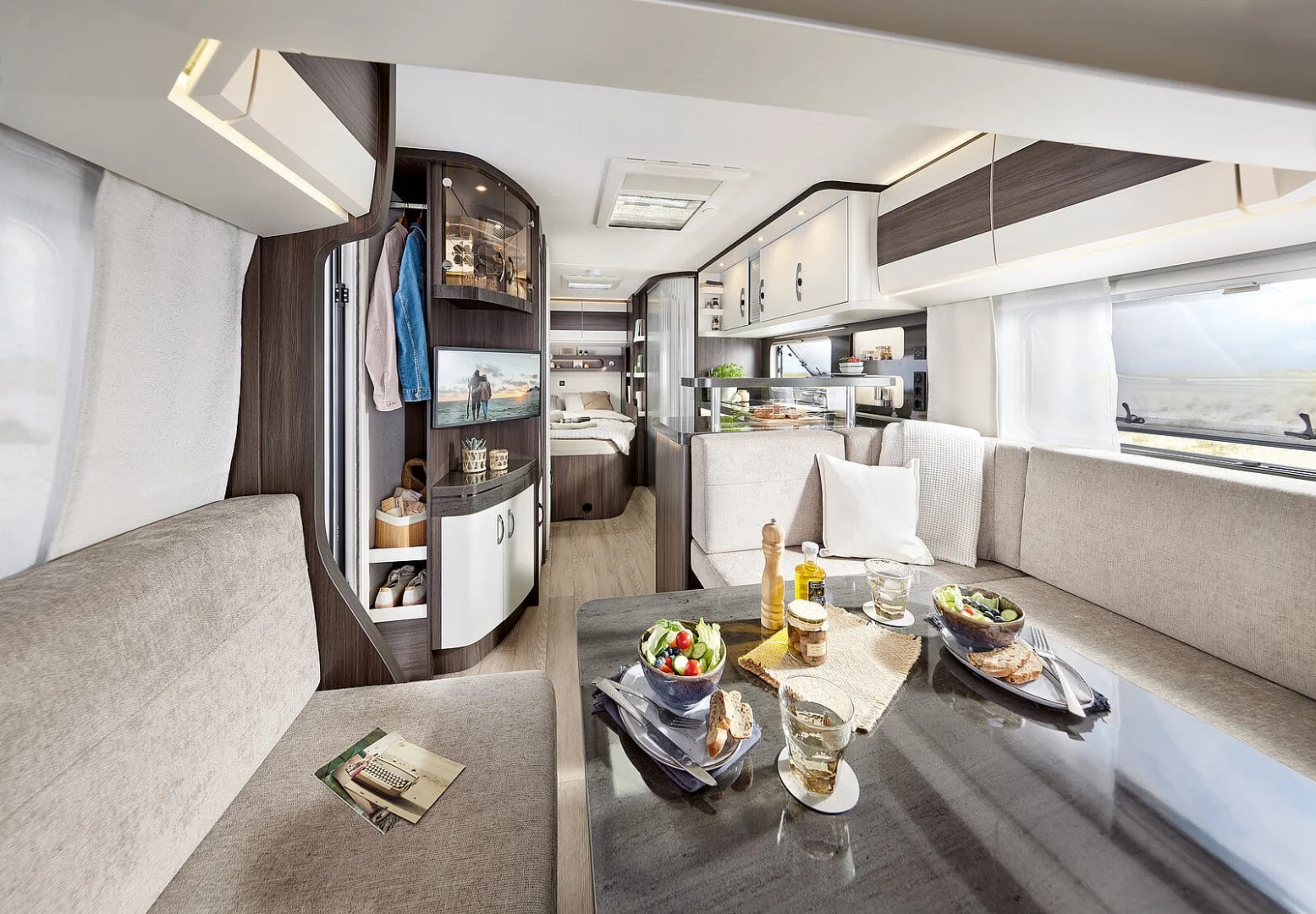 Hobby PRESTIGE karavan 2027: Nový dizajn interiéru a prepracovaný nábytok
