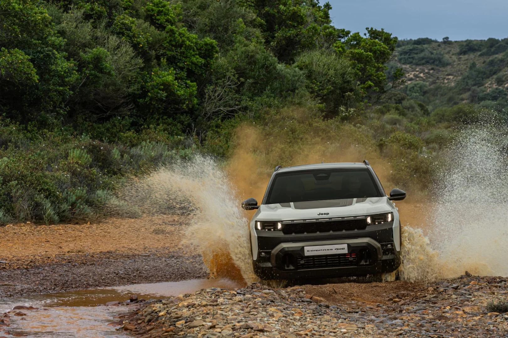 new-compass-4xe-4wd-lock