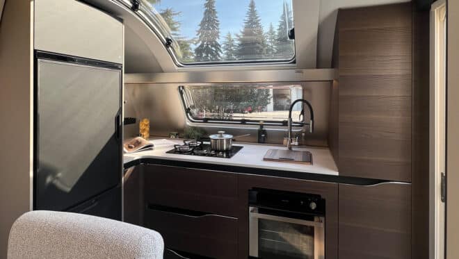 Nová Adria Alpina 2027: Prepracovaný karavan s moderným dizajnom a lepším komfortom