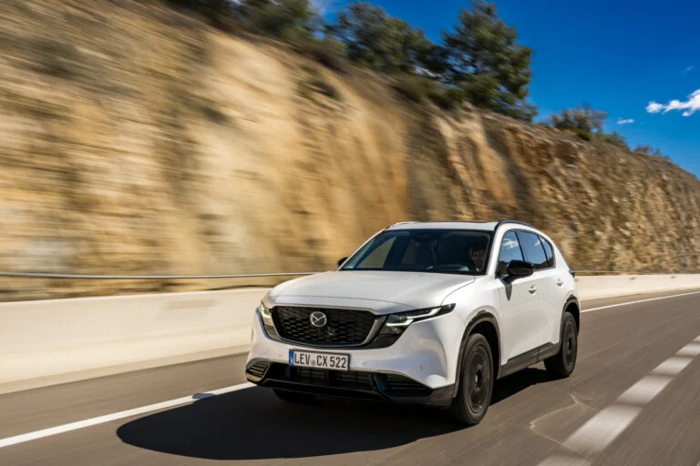 Mazda CX-5 získala najvyššie ocenenie IIHS TOP SAFETY PICK+ pre rok 2026