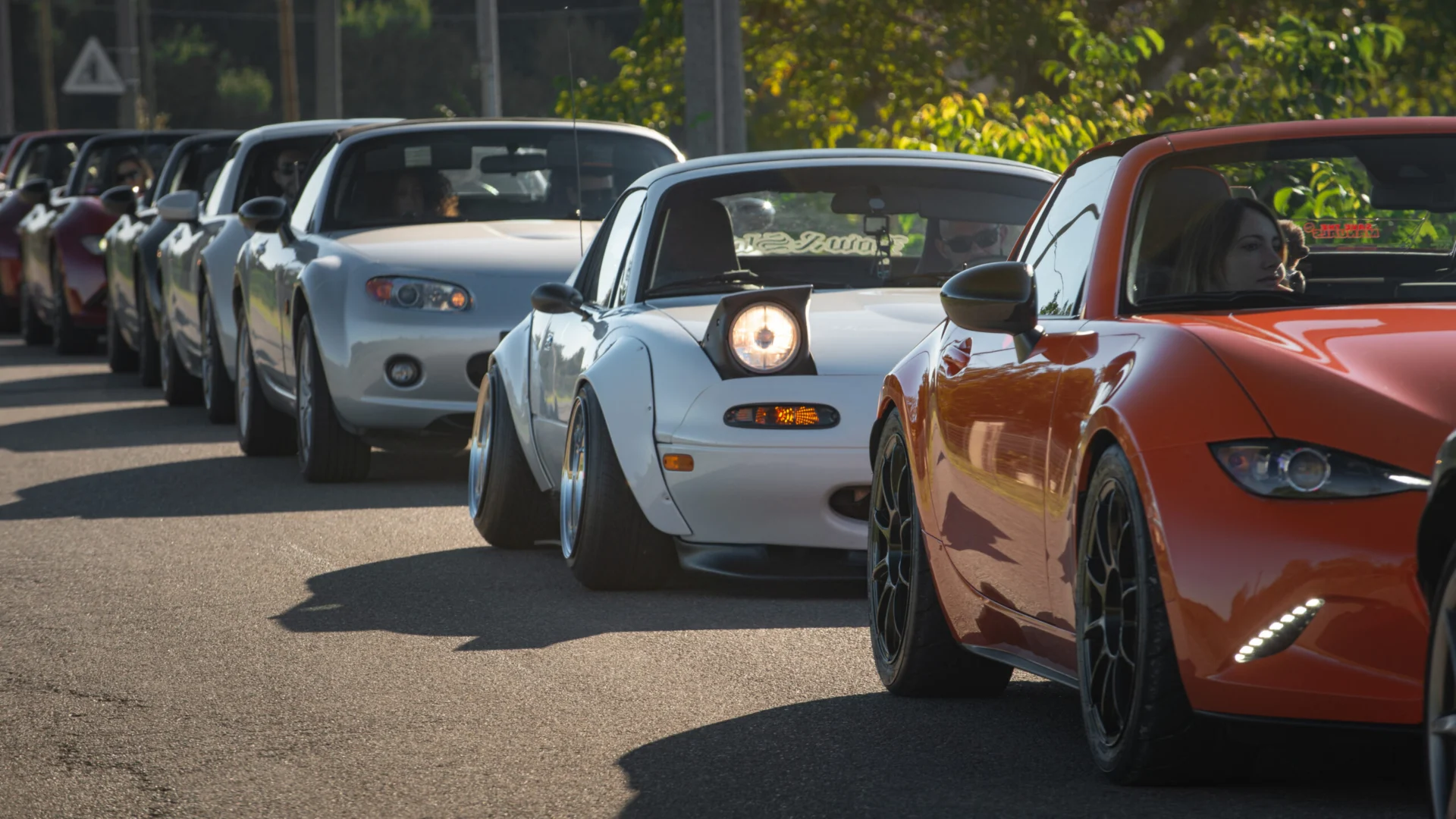 Mazda MX-5 pre modelový rok 2027 vylepšuje osvedčený recept bez veľkej zmeny