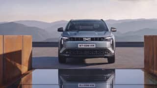 Dacia Striker Hybrid 155