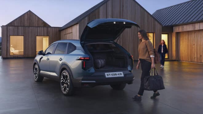 Dacia Striker Hybrid 155