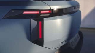 Dacia Striker Hybrid 155