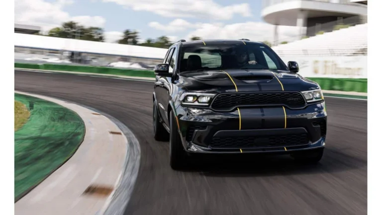 Predstavenie modelu 2024 Dodge Durango SRT 392 AlcHEMI so záverečným motorom 6.4 V8