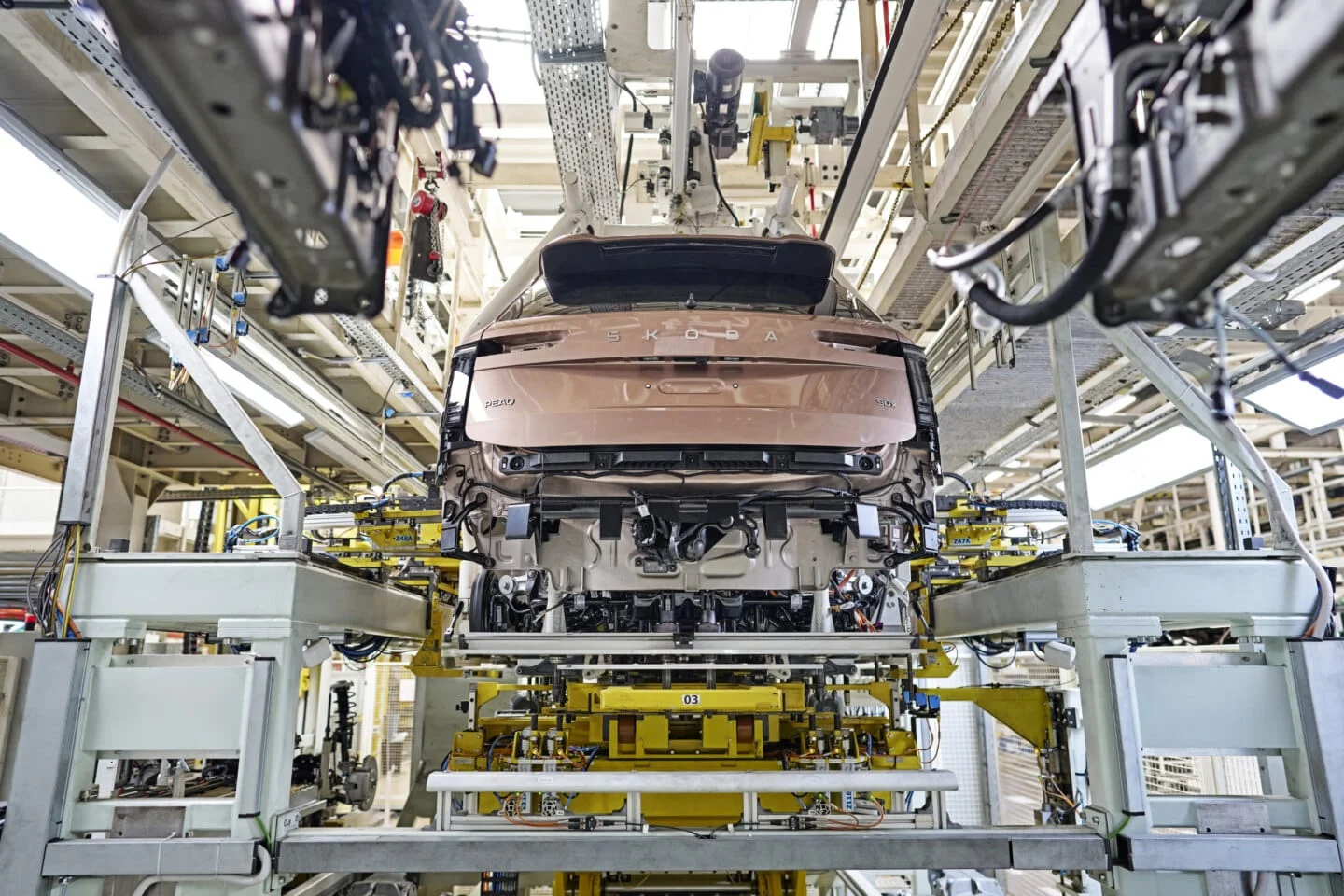 Škoda Auto spustila výrobu nového elektromobilu Peaq v Mladej Boleslavi
