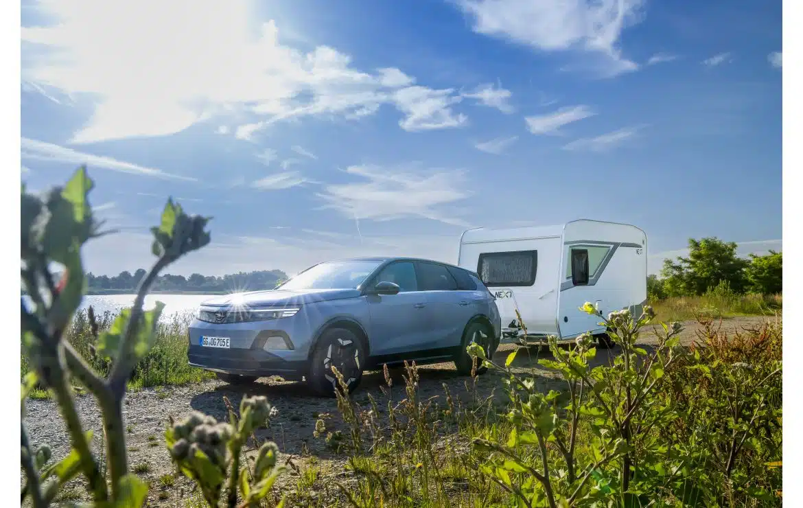 Opel Grandland Electric AWD s pohonom všetkých kolies a 1 350 kg tažnou kapacitou