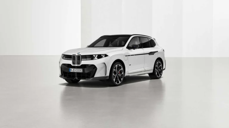 BMW X5 a prvý BMW iX5 dostávajú M Performance diely aj nové praktické doplnky