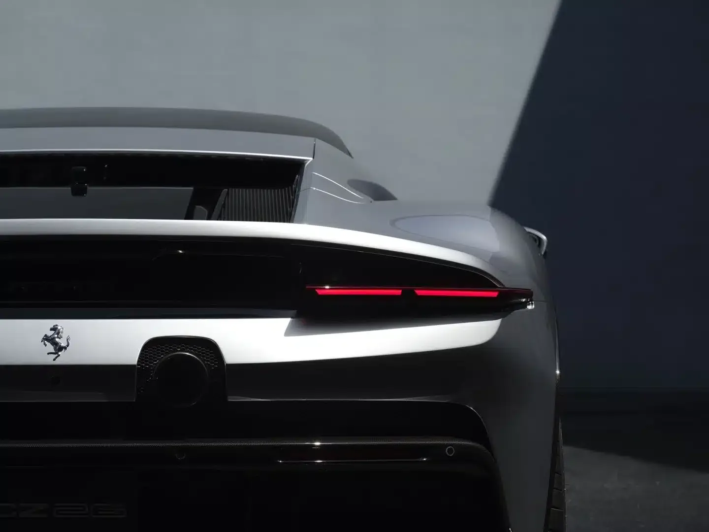 Ferrari CZ26 je jedinečný model pre amerického klienta a technicky vychádza zo SF90 Stradale