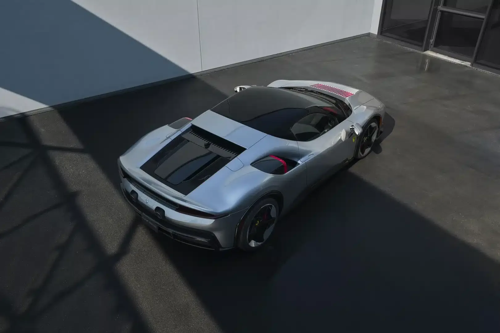 Ferrari CZ26 je jedinečný model pre amerického klienta a technicky vychádza zo SF90 Stradale