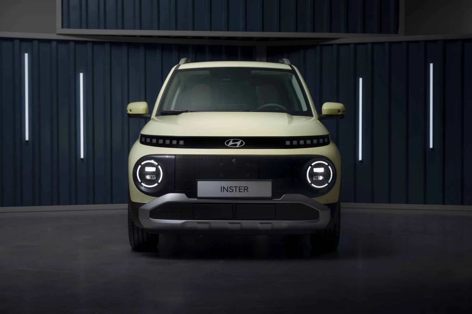 Hyundai INSTER: malý elektrický SUV s dojazdom do 355 km a technológiami z vyššej triedy