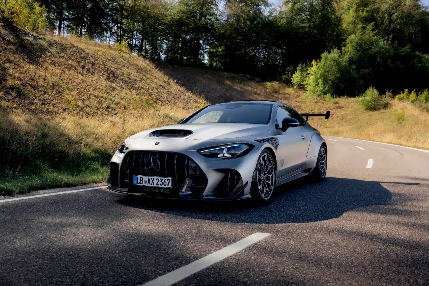 Mercedes-AMG CLE 646: limitované kupé s 646 koňmi a pohonom zadných kolies