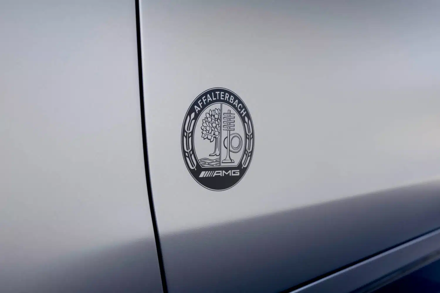 Mercedes-AMG CLE 646: limitované kupé s 646 koňmi a pohonom zadných kolies