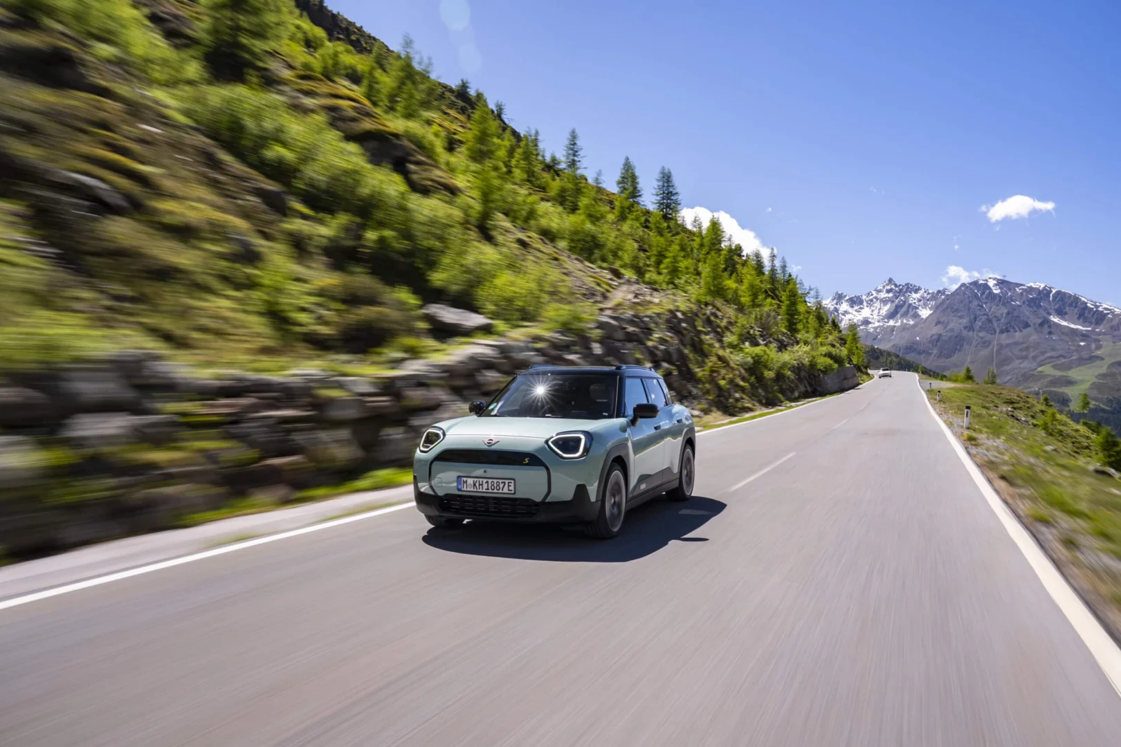 MINI Aceman SE: elektrický crossover s dojazdom až 405 kilometrov podľa WLTP