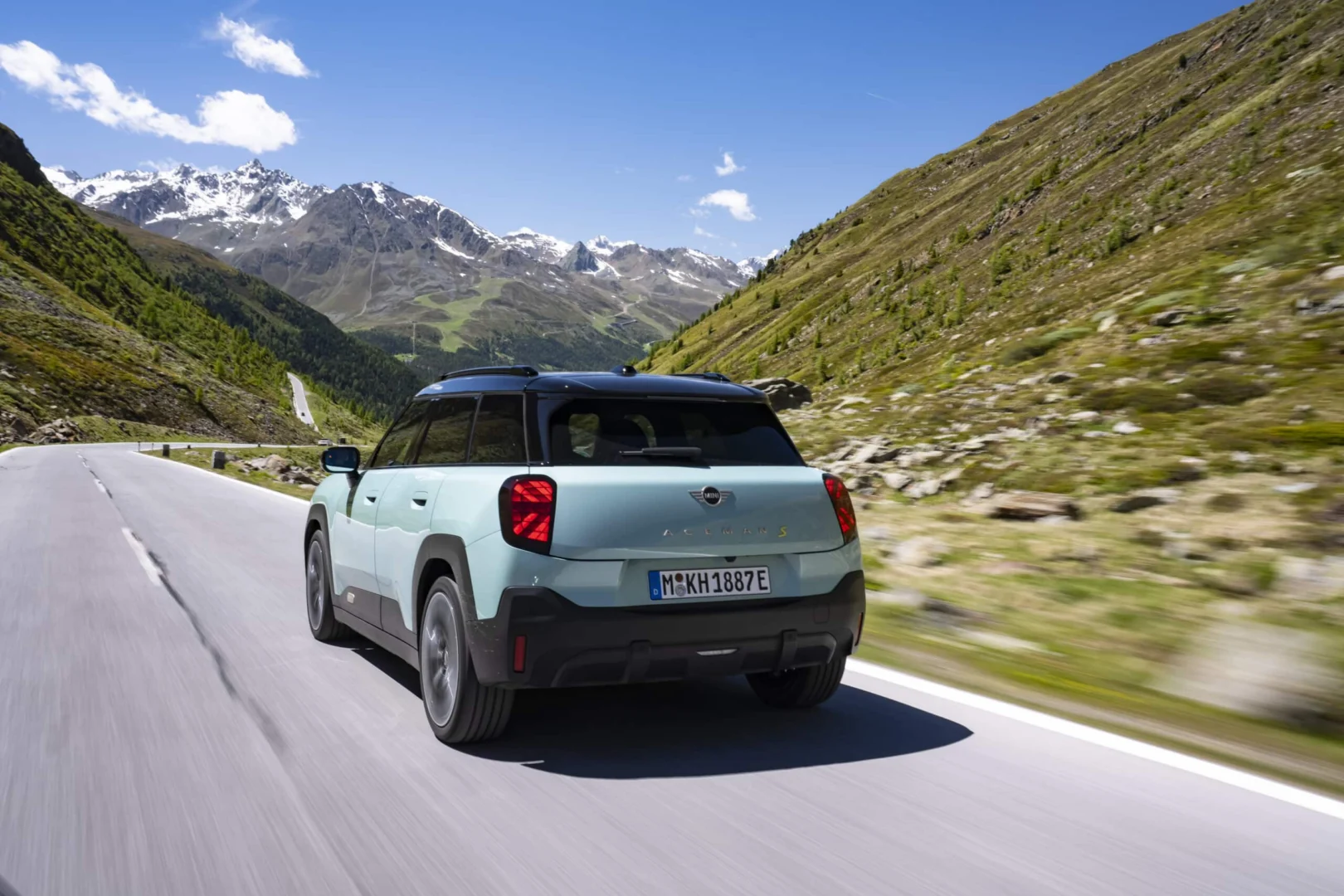 MINI Aceman SE: elektrický crossover s dojazdom až 405 kilometrov podľa WLTP
